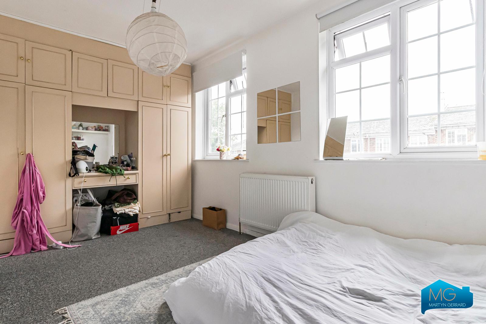 4 bedroom Terraced House to rent - Martyn Gerrard
