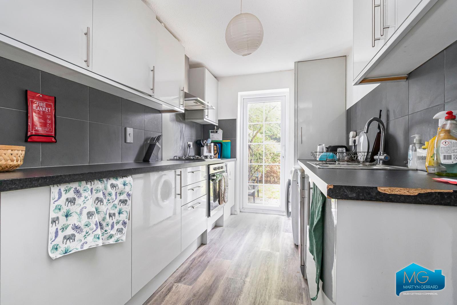 4 bedroom Terraced House to rent - Martyn Gerrard