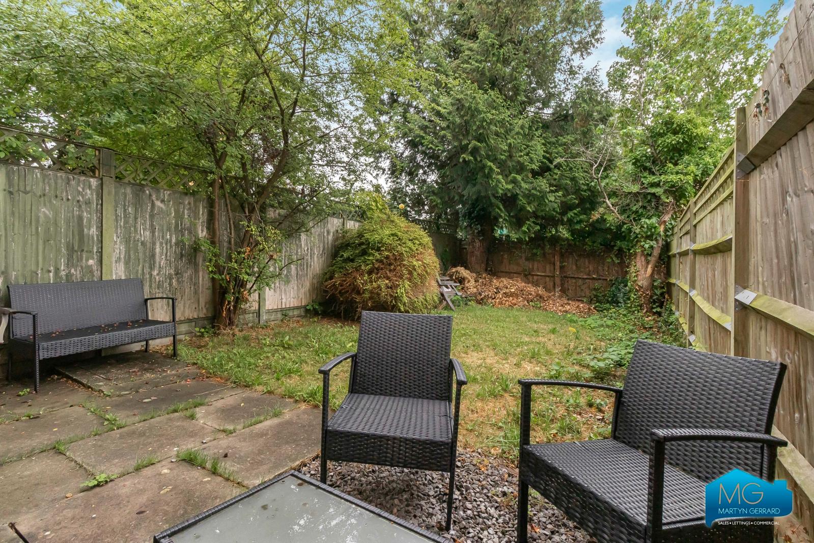 4 bedroom Terraced House to rent - Martyn Gerrard
