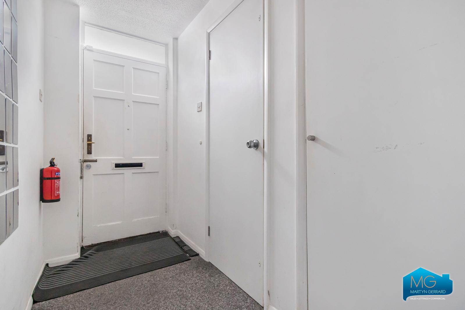 4 bedroom Terraced House to rent - Martyn Gerrard