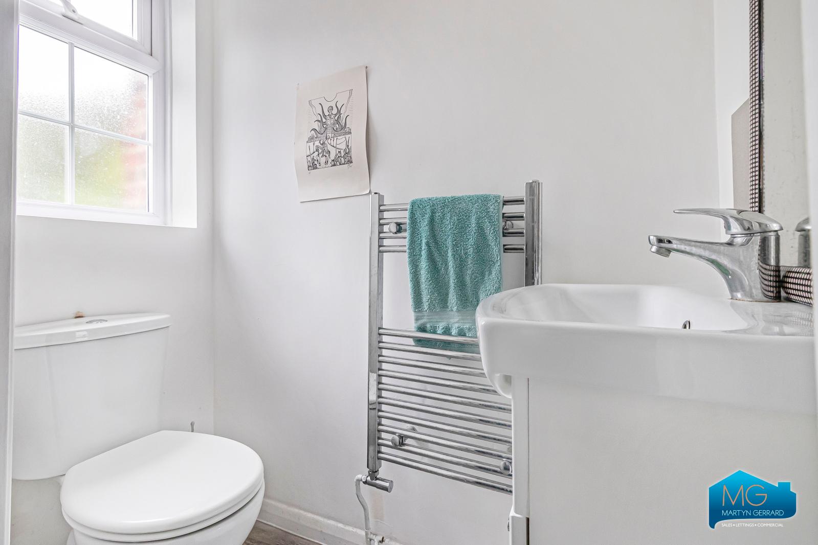 4 bedroom Terraced House to rent - Martyn Gerrard