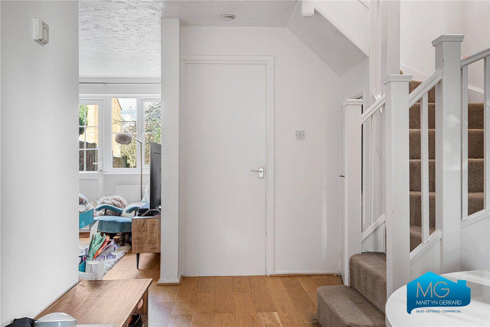 3 bedroom Semi-Detached House to rent - Martyn Gerrard
