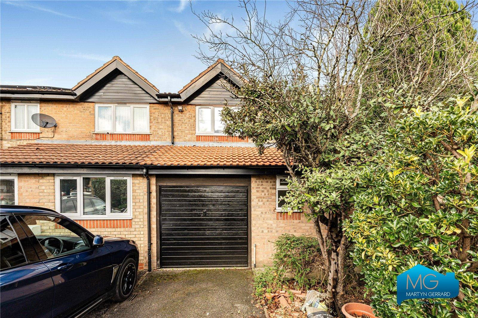 3 bedroom Semi-Detached House to rent - Martyn Gerrard