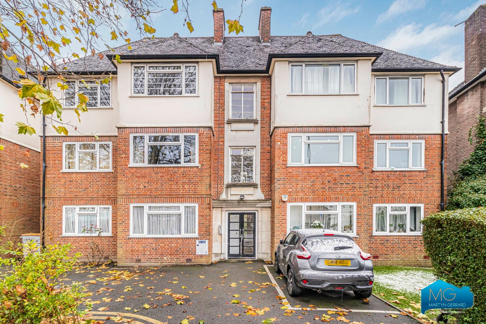 2 bedroom Apartment to rent - Martyn Gerrard