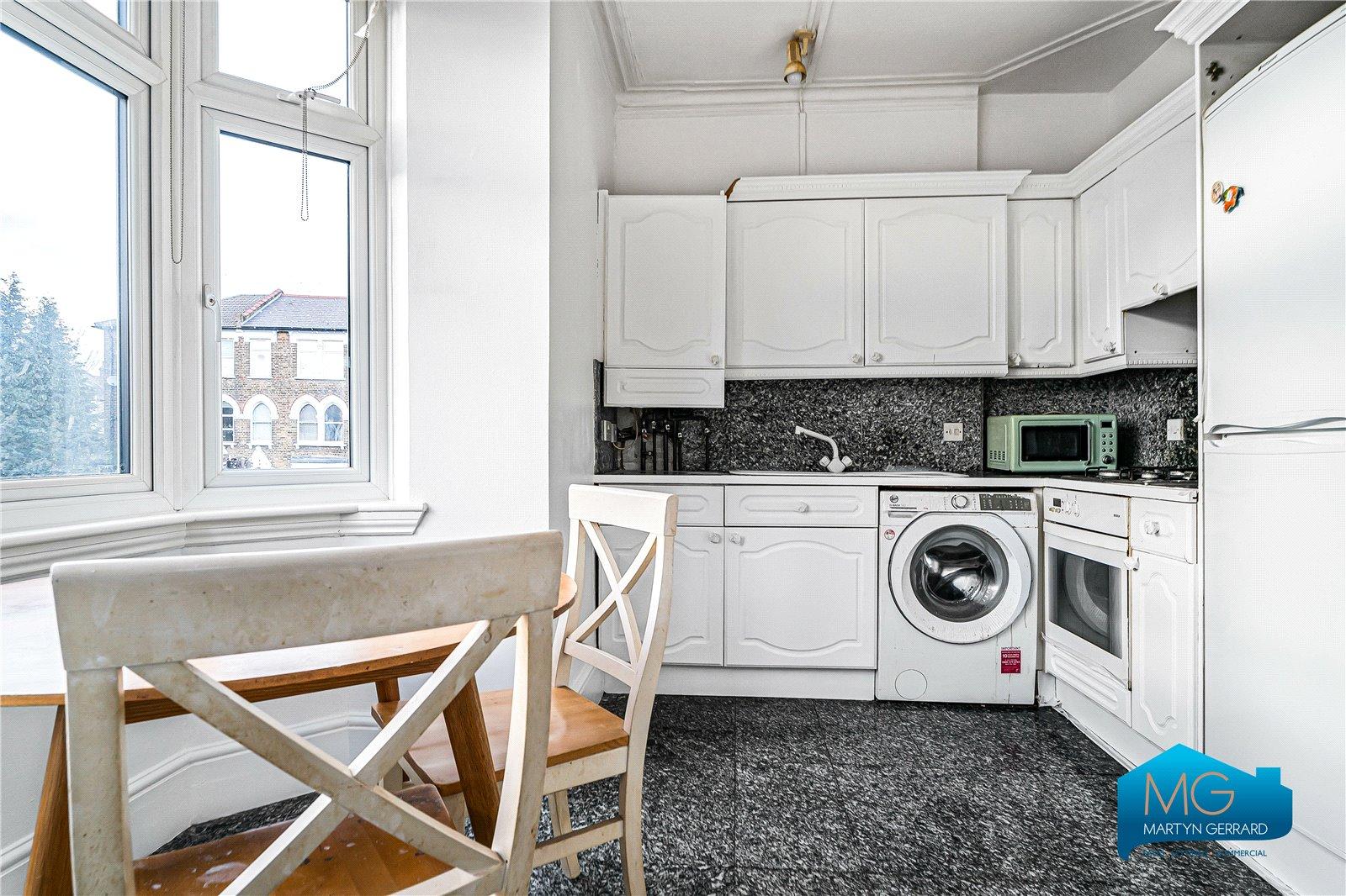 1 bedroom Apartment to rent - Martyn Gerrard