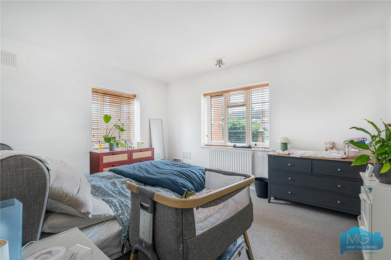 2 bedroom Apartment for sale - Martyn Gerrard