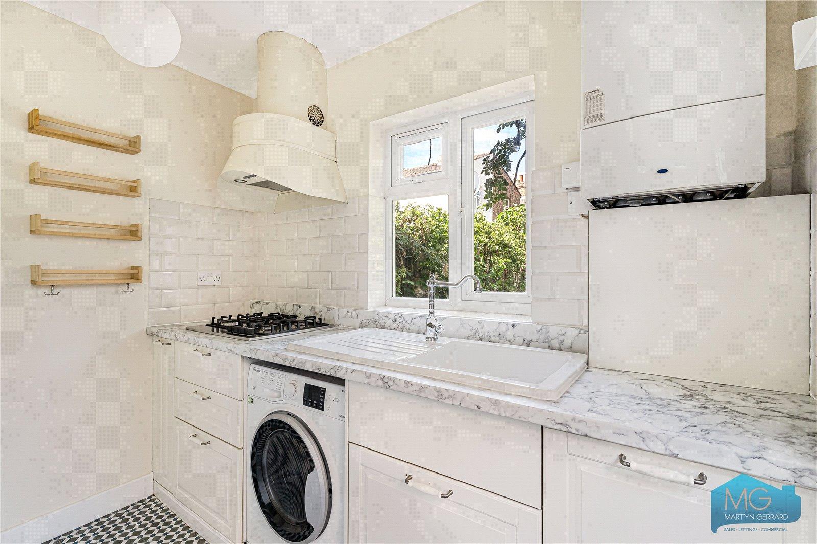 2 bedroom Ground Floor Flat for sale - Martyn Gerrard