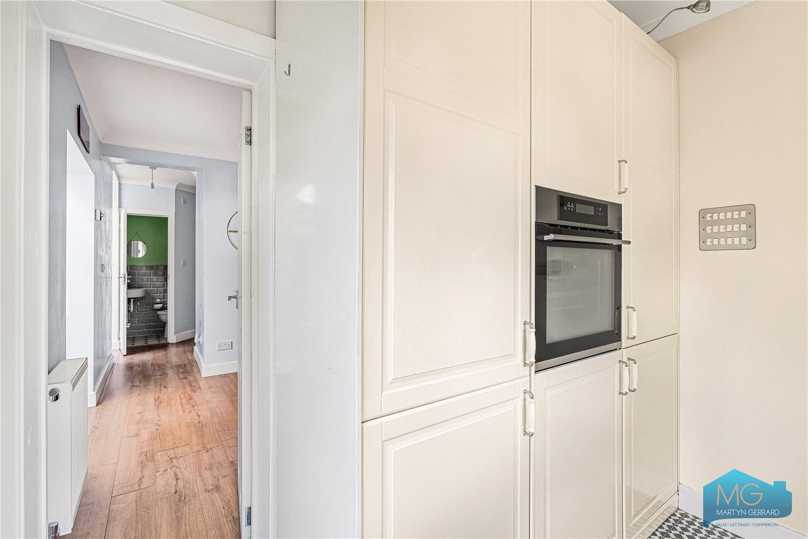 2 bedroom Ground Floor Flat for sale - Martyn Gerrard
