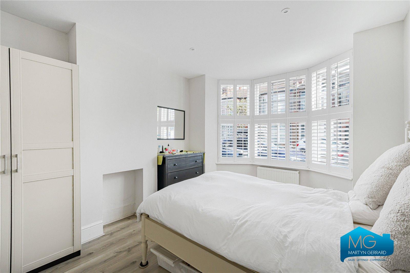 2 bedroom Ground Floor Flat to rent - Martyn Gerrard