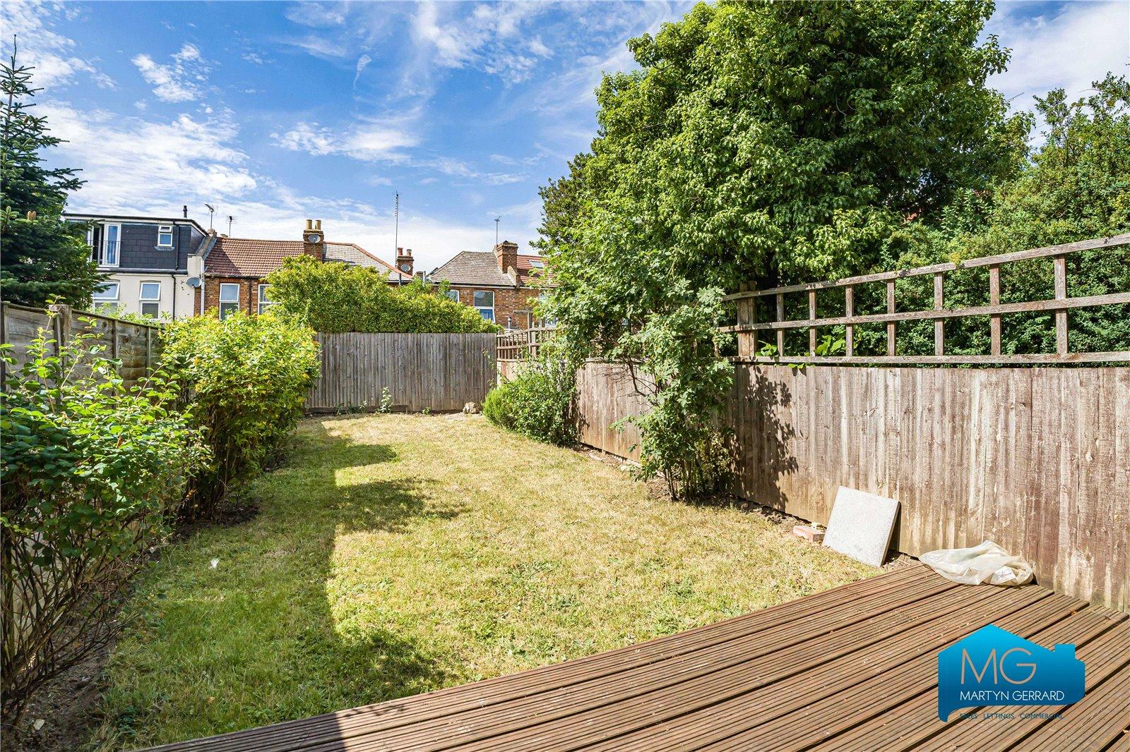 2 bedroom Ground Floor Flat to rent - Martyn Gerrard
