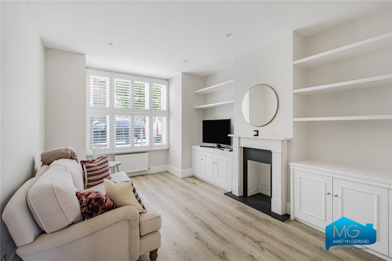 2 bedroom Ground Floor Flat to rent - Martyn Gerrard