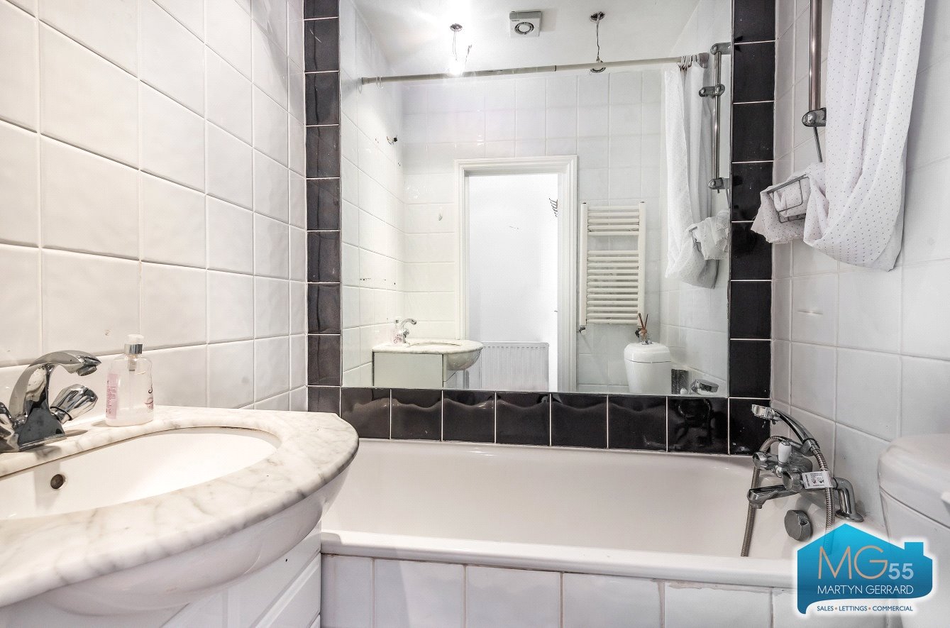 1 bedroom Apartment for sale - Martyn Gerrard
