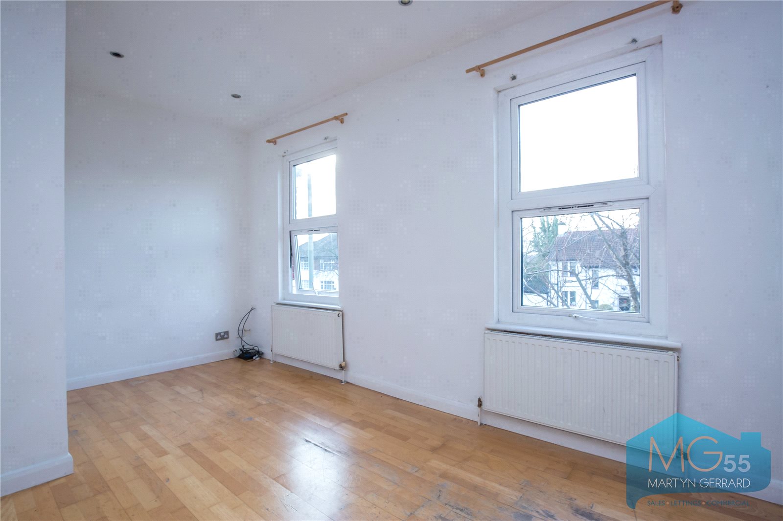 1 bedroom Apartment for sale - Martyn Gerrard