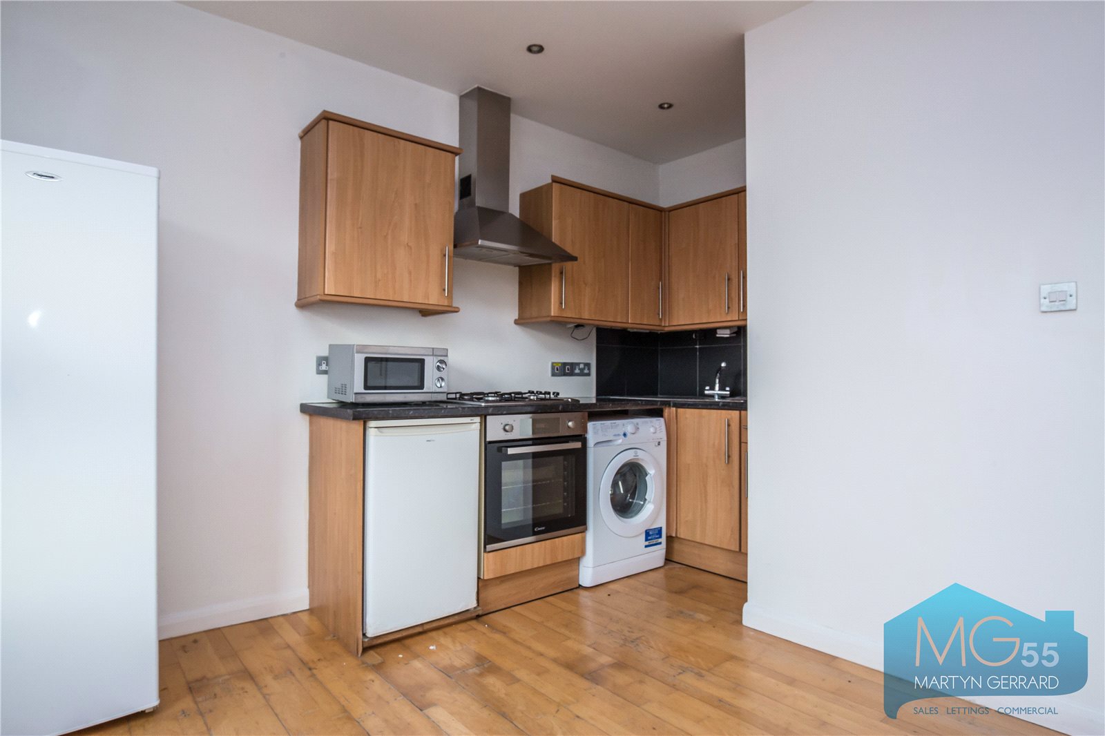 1 bedroom Apartment for sale - Martyn Gerrard