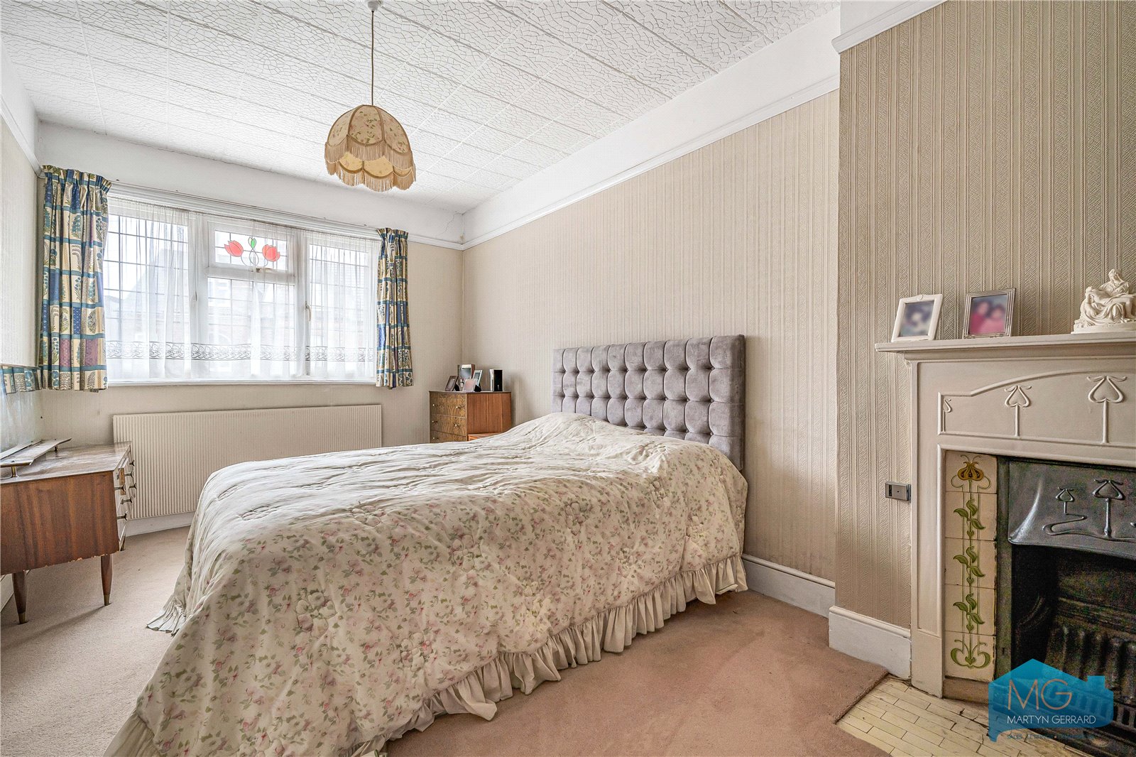 4 bedroom Detached House for sale - Martyn Gerrard