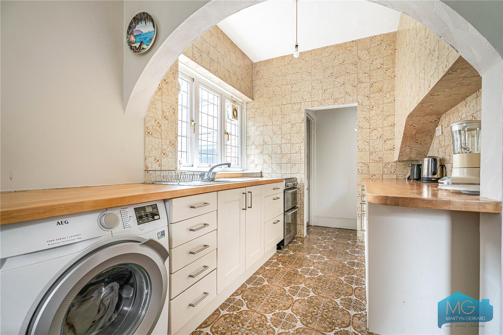4 bedroom Detached House for sale - Martyn Gerrard