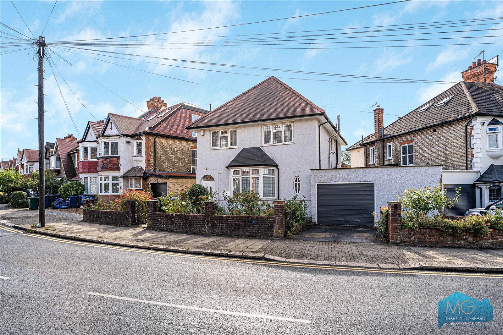 4 bedroom Detached House for sale - Martyn Gerrard