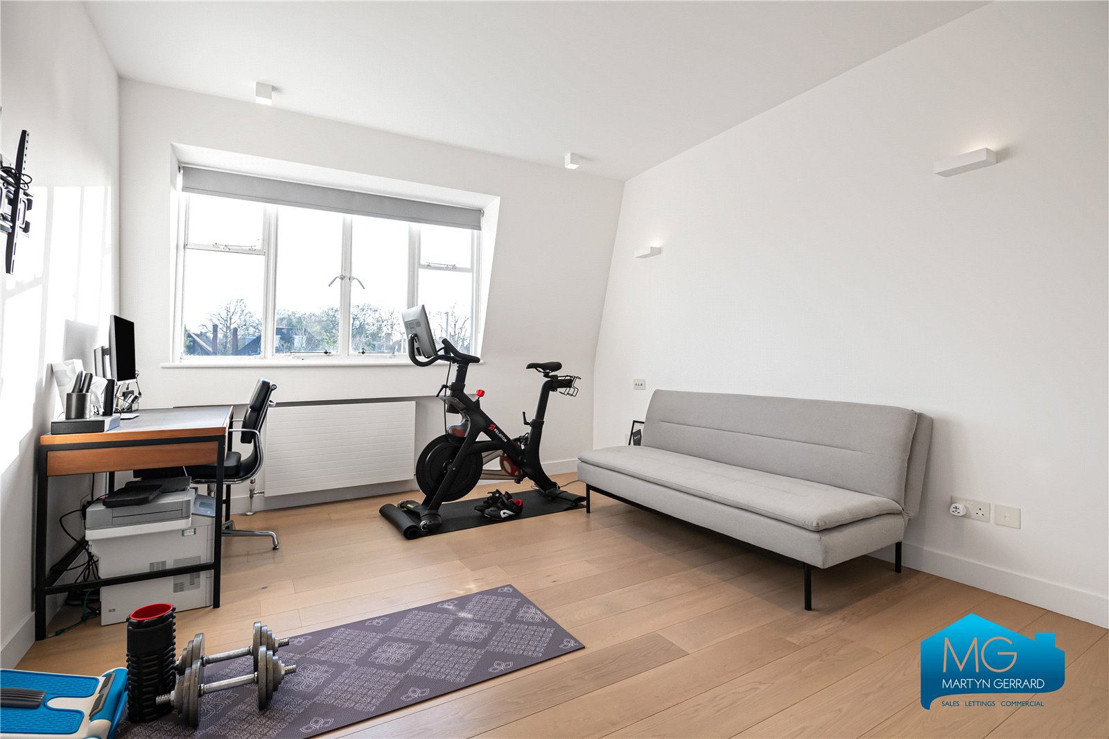 2 bedroom Apartment to rent - Martyn Gerrard