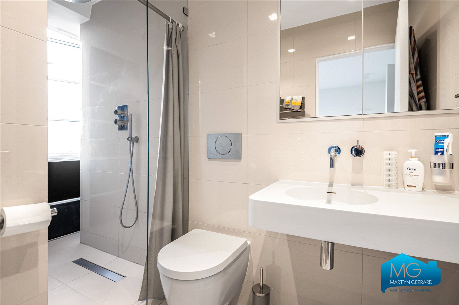 2 bedroom Apartment to rent - Martyn Gerrard