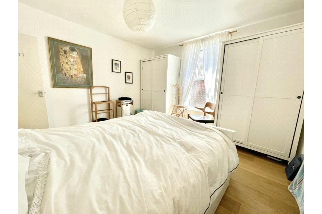 1 bedroom Maisonette to rent - Martyn Gerrard