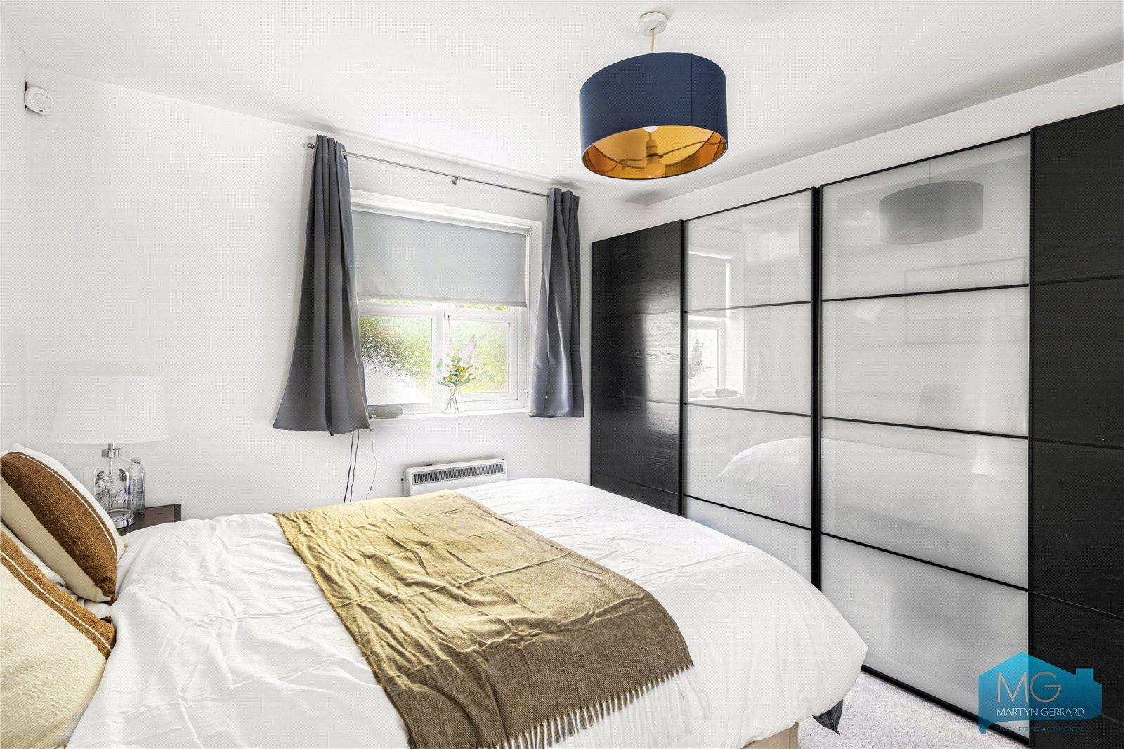 2 bedroom Ground Floor Flat to rent - Martyn Gerrard