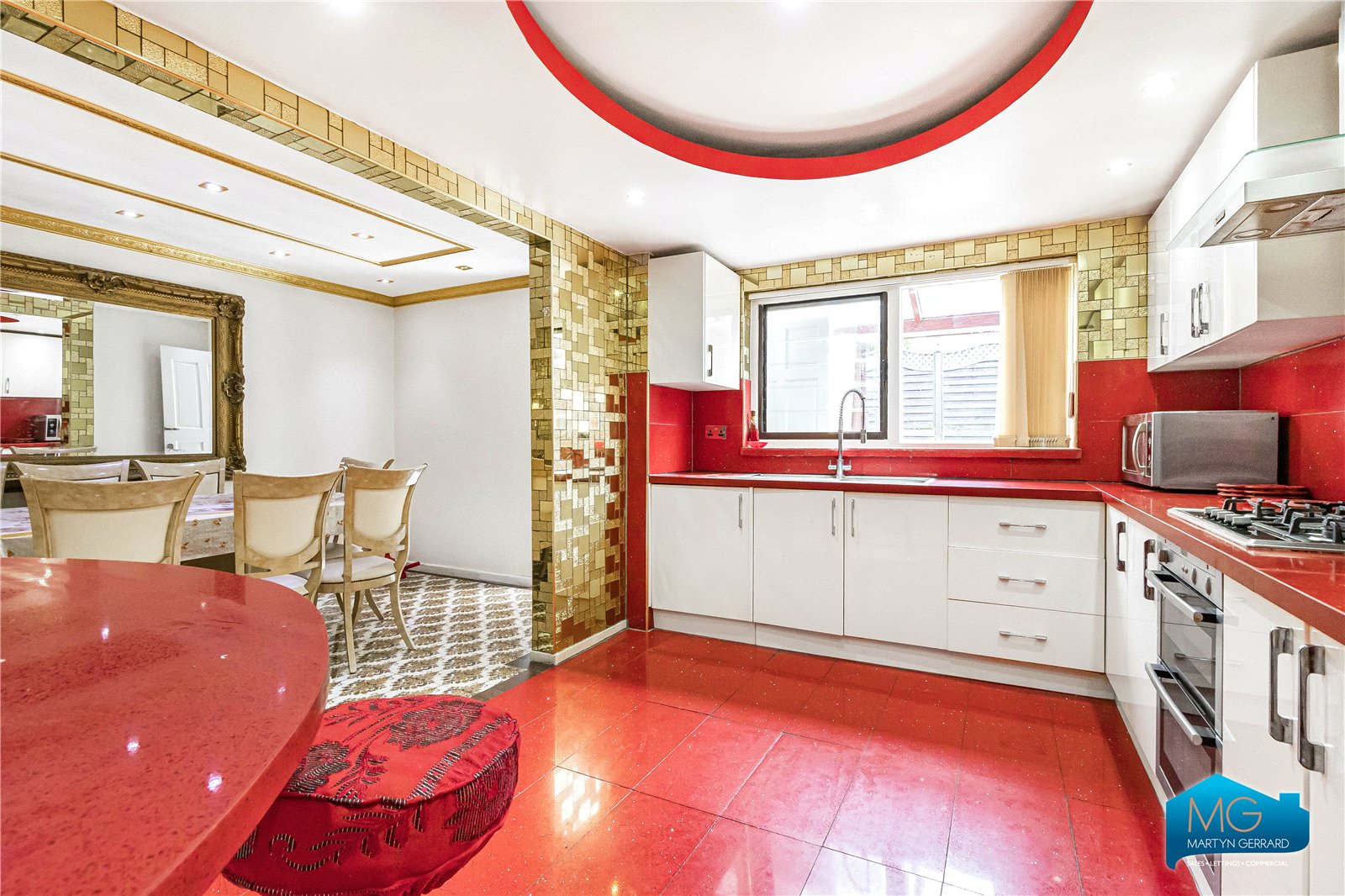4 bedroom House to rent - Martyn Gerrard