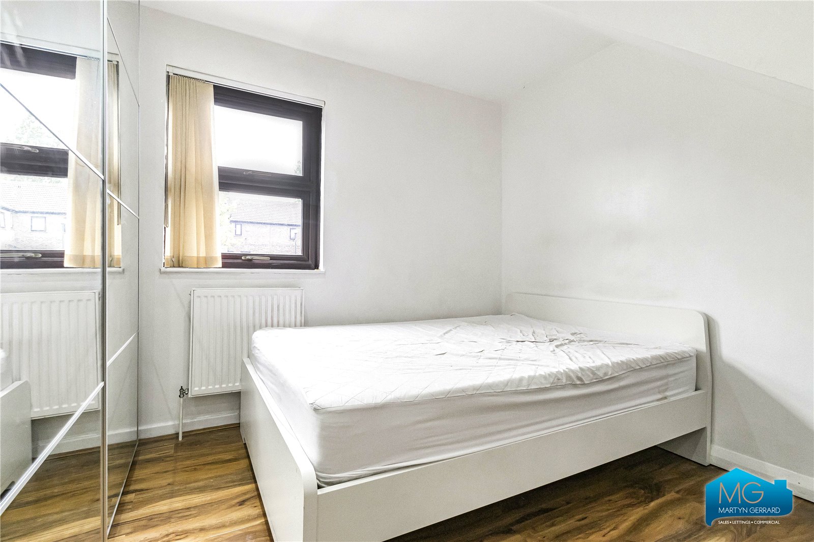 4 bedroom House to rent - Martyn Gerrard