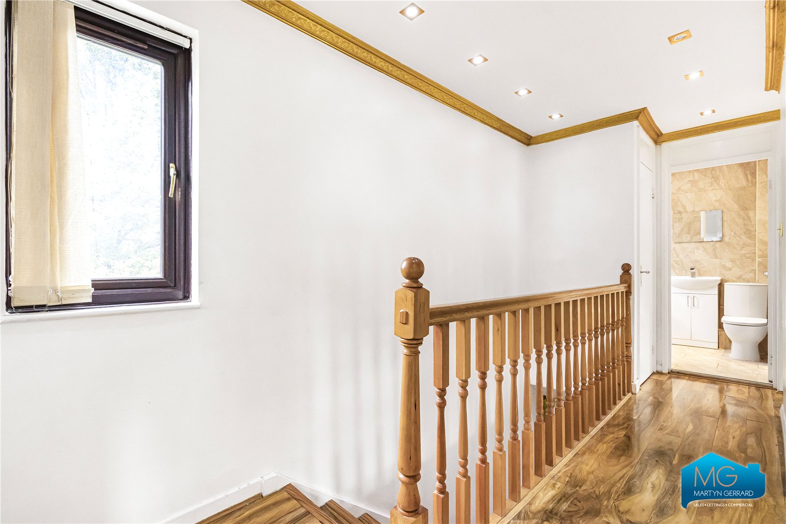 4 bedroom House to rent - Martyn Gerrard