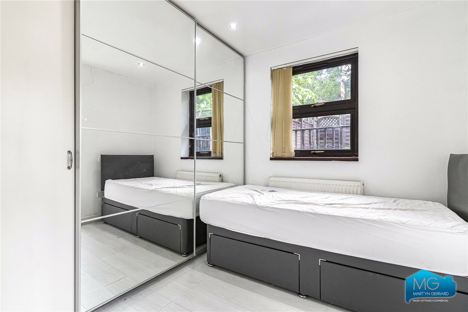 4 bedroom House to rent - Martyn Gerrard