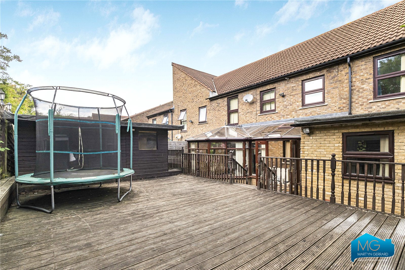 4 bedroom House to rent - Martyn Gerrard