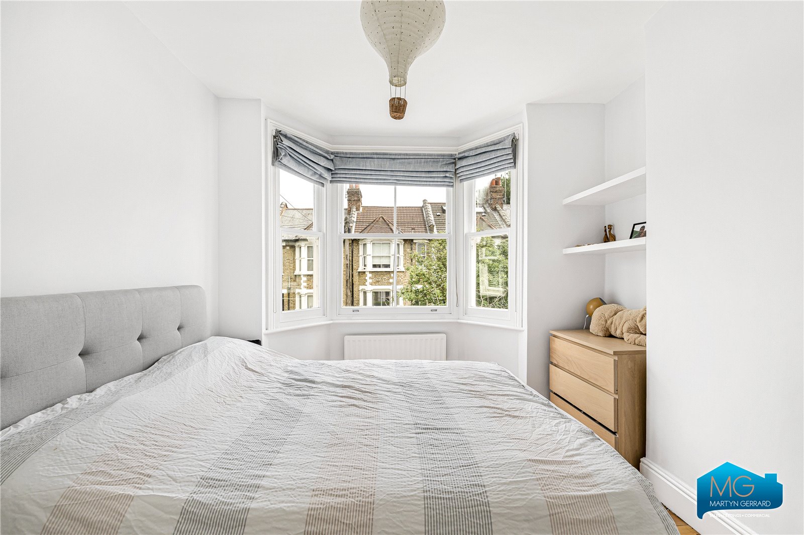 4 bedroom Terraced House to rent - Martyn Gerrard