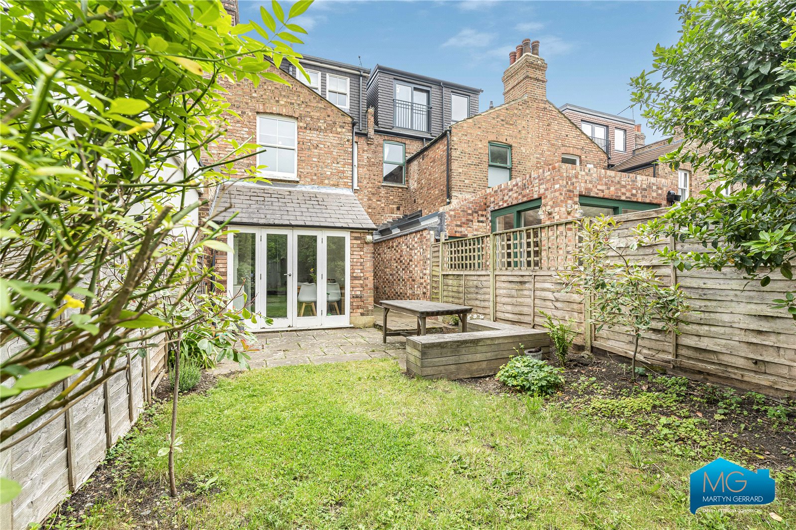4 bedroom Terraced House to rent - Martyn Gerrard