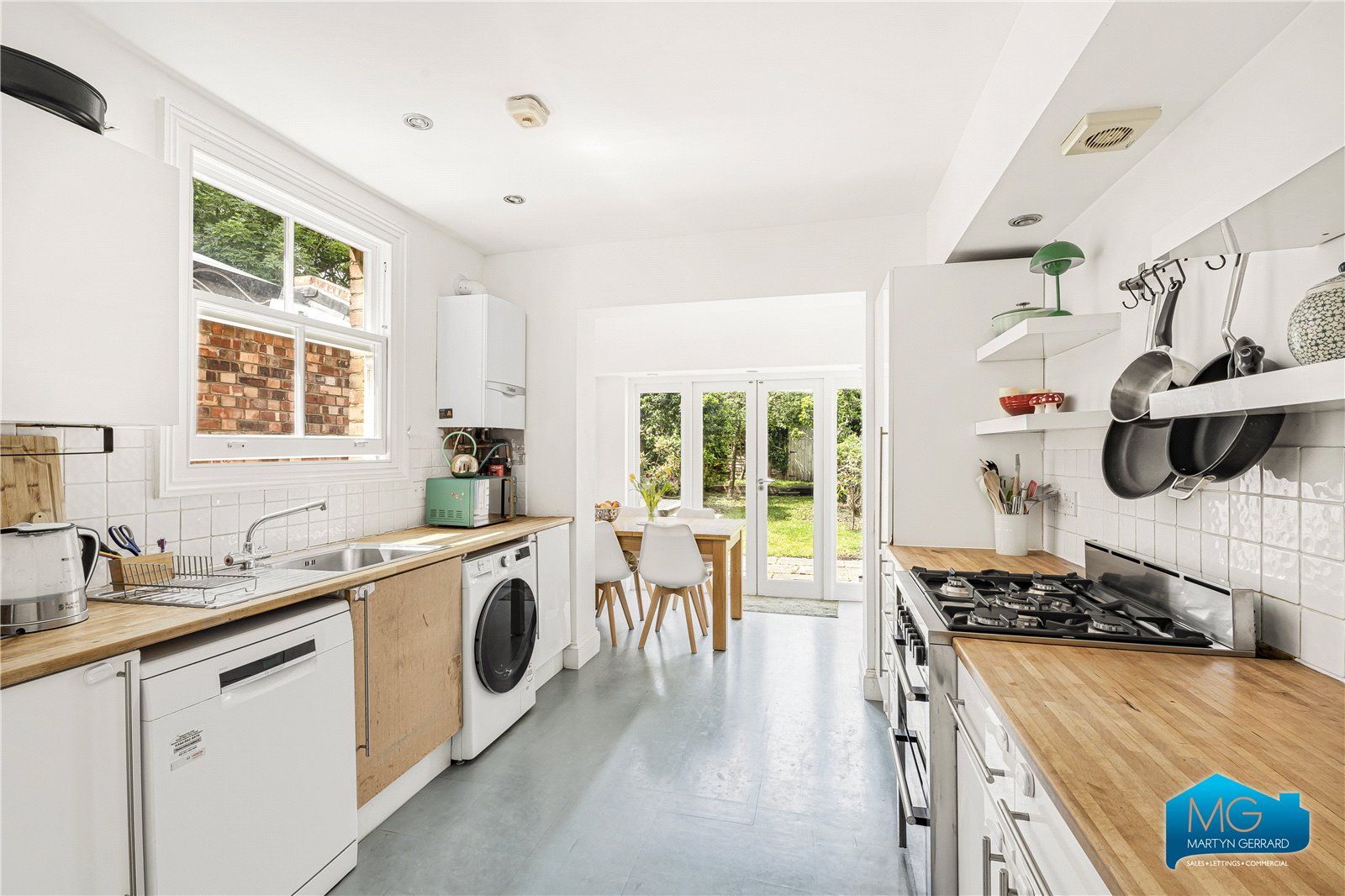 4 bedroom Terraced House to rent - Martyn Gerrard
