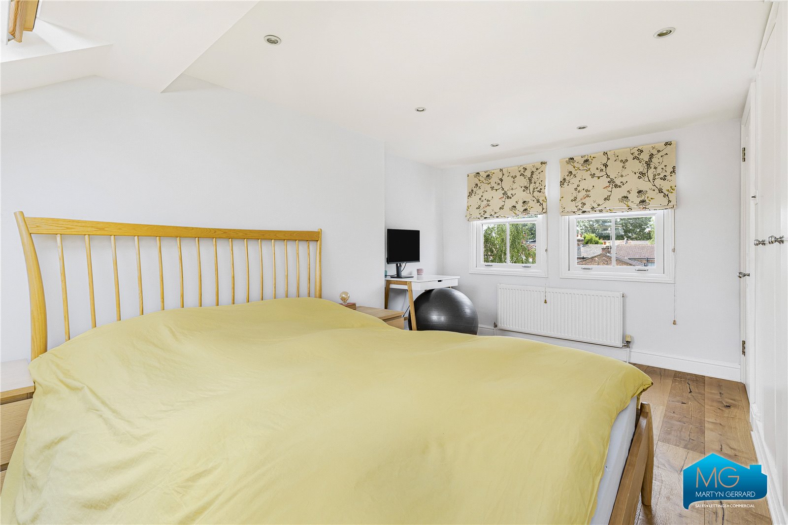 4 bedroom Terraced House to rent - Martyn Gerrard