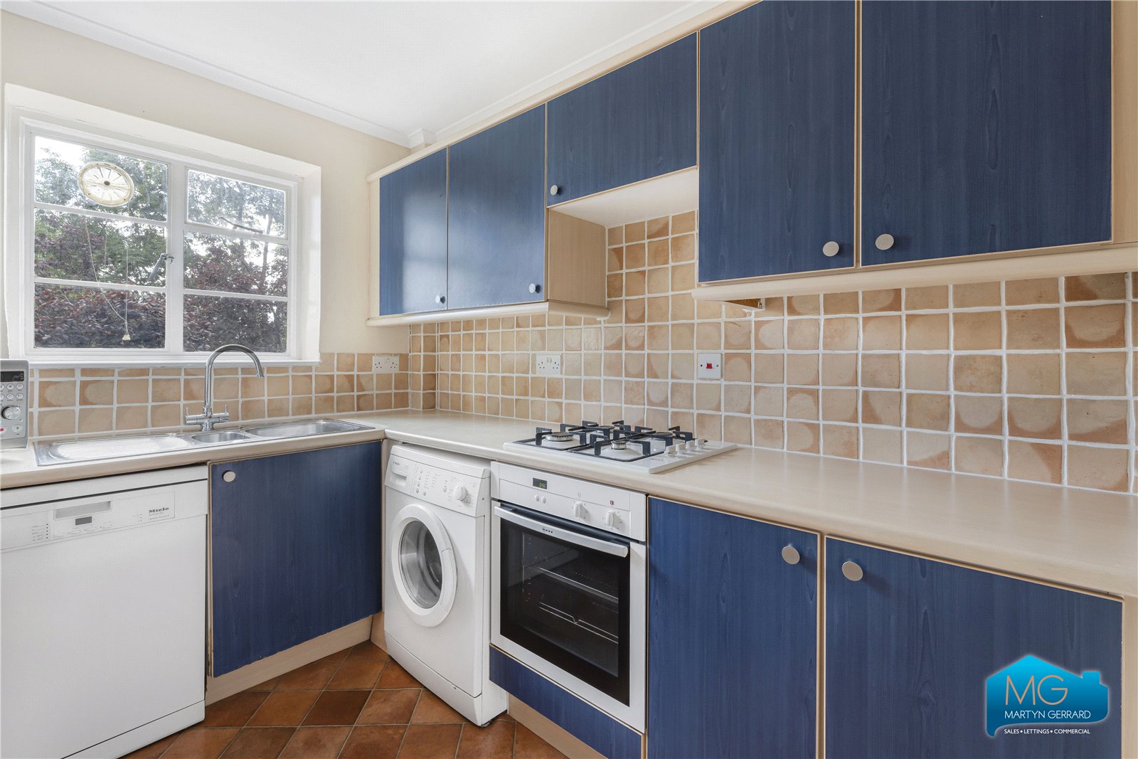 Denison Close, East Finchley, London, N2+ - Martyn Gerrard