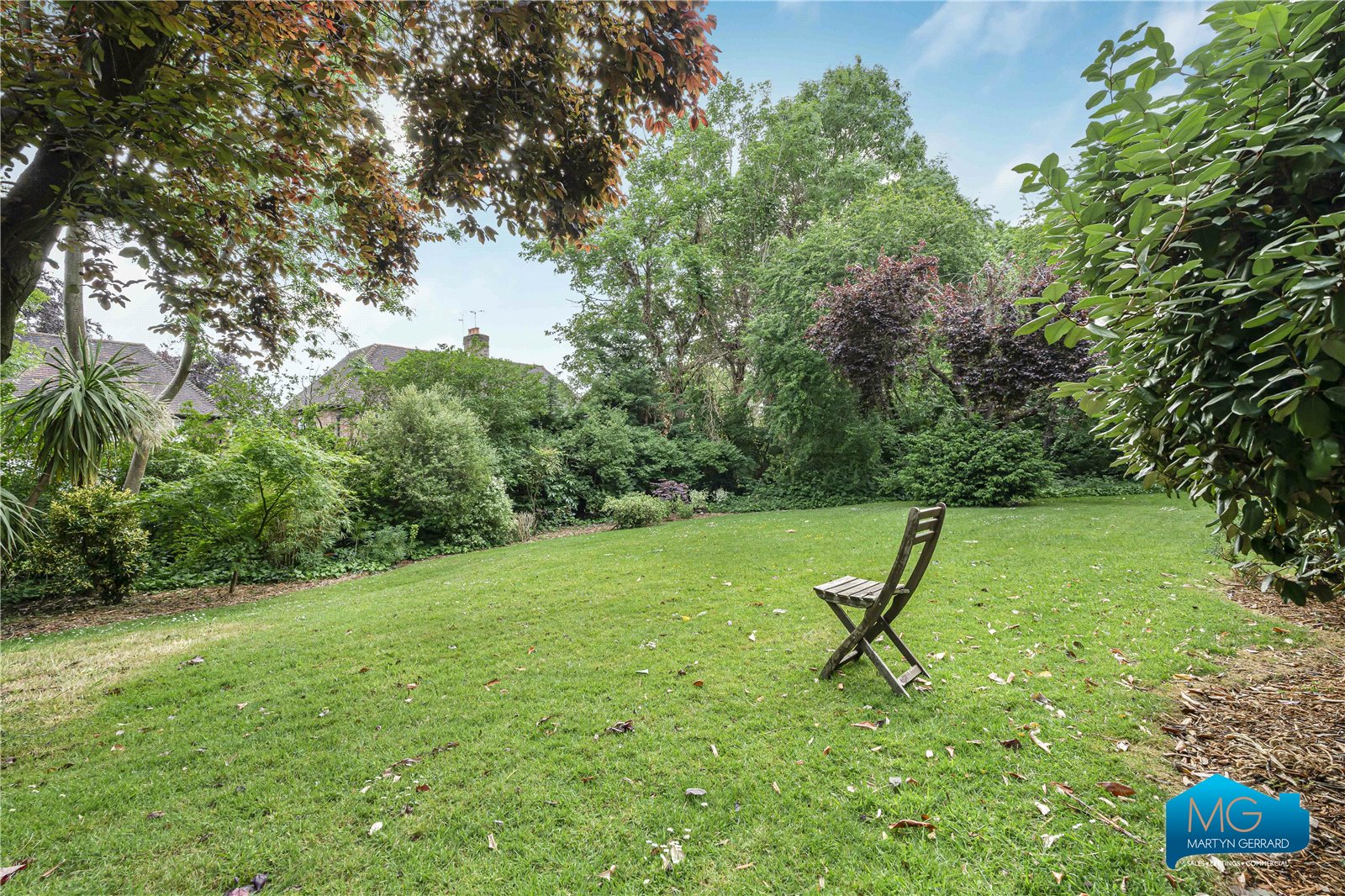 2 bedroom Apartment to rent - Martyn Gerrard