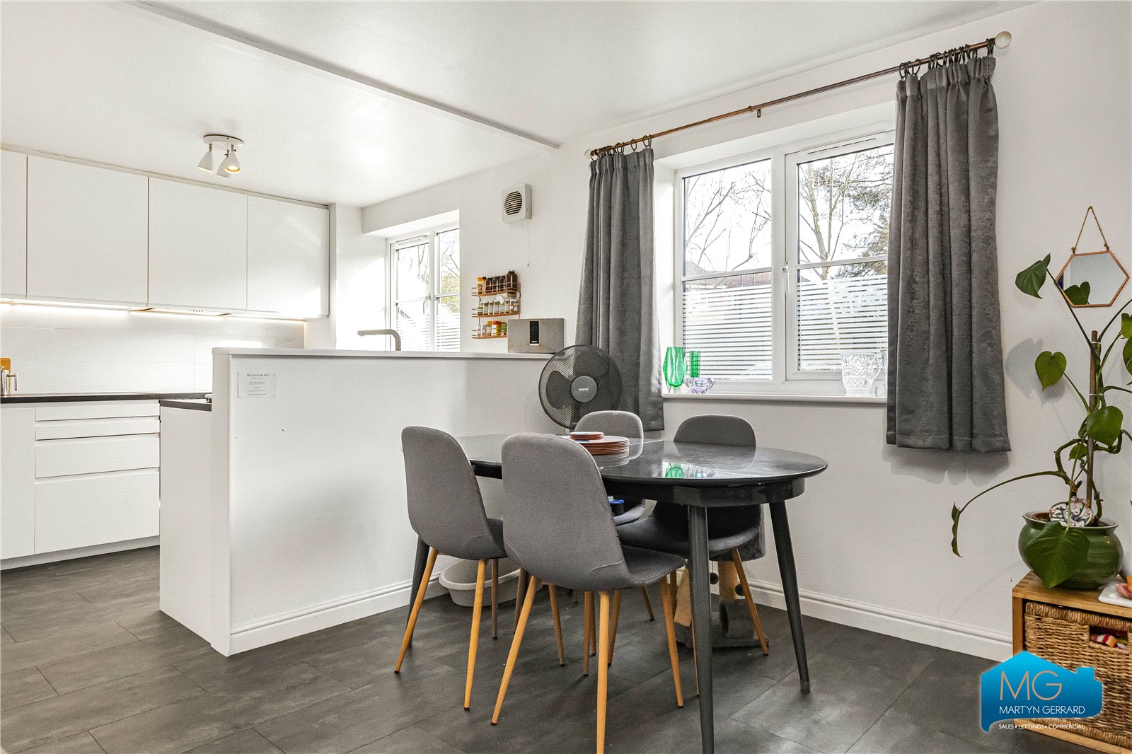 Lucas Gardens, East Finchley, London, N2+ - Martyn Gerrard