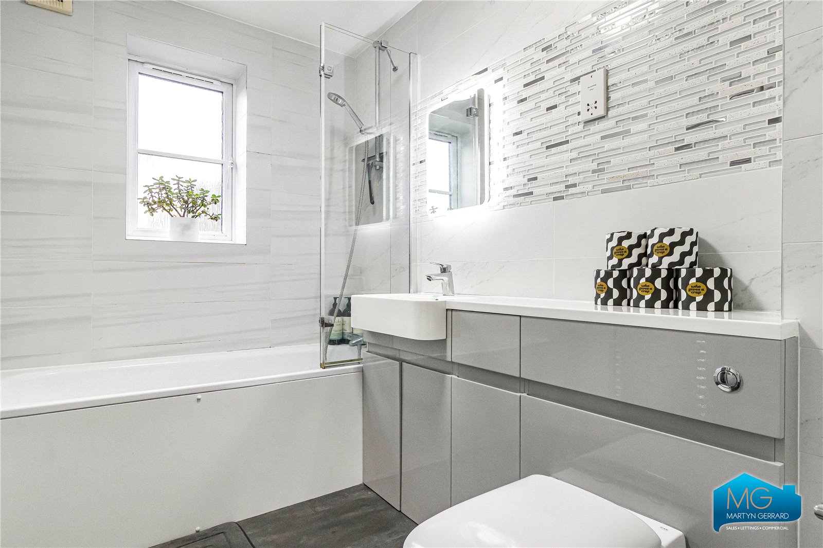 Lucas Gardens, East Finchley, London, N2+ - Martyn Gerrard