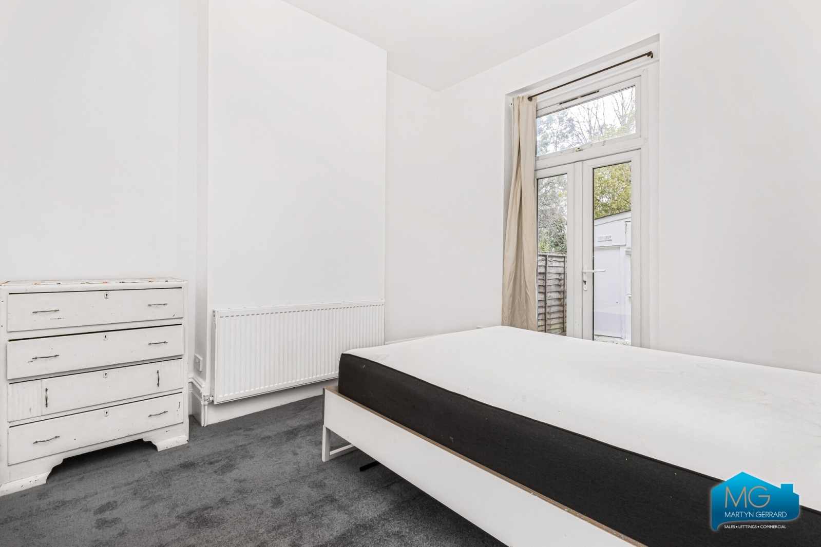 4 bedroom Terraced House to rent - Martyn Gerrard