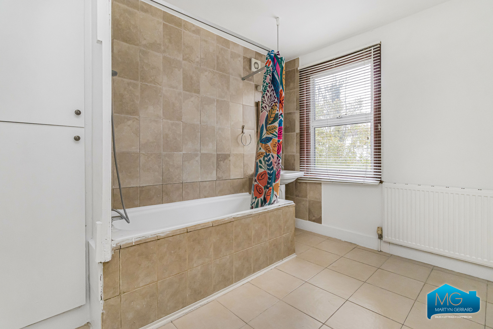4 bedroom Terraced House to rent - Martyn Gerrard