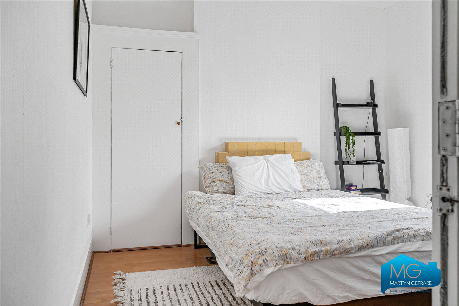 4 bedroom Terraced House to rent - Martyn Gerrard
