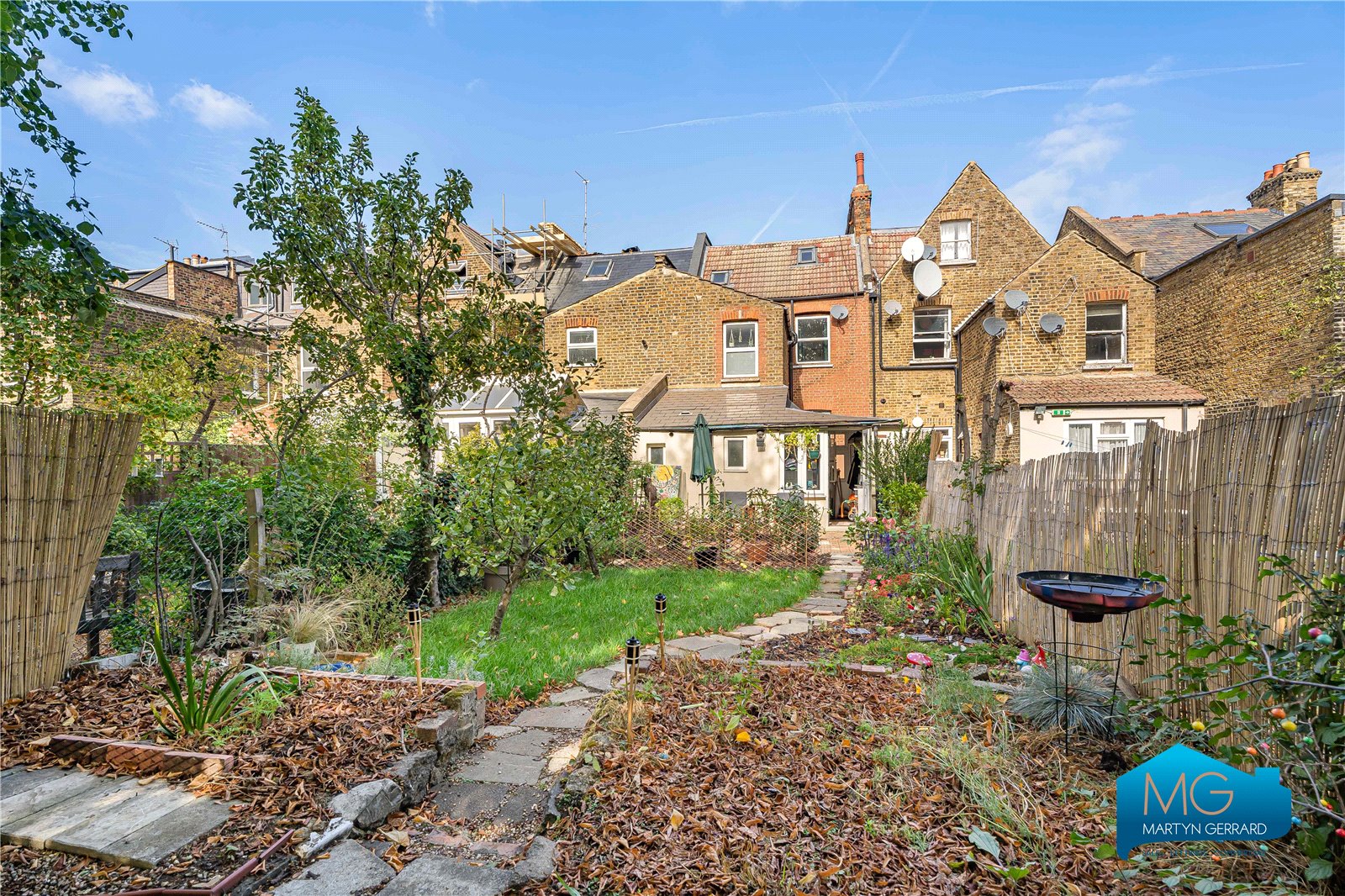4 bedroom Terraced House to rent - Martyn Gerrard