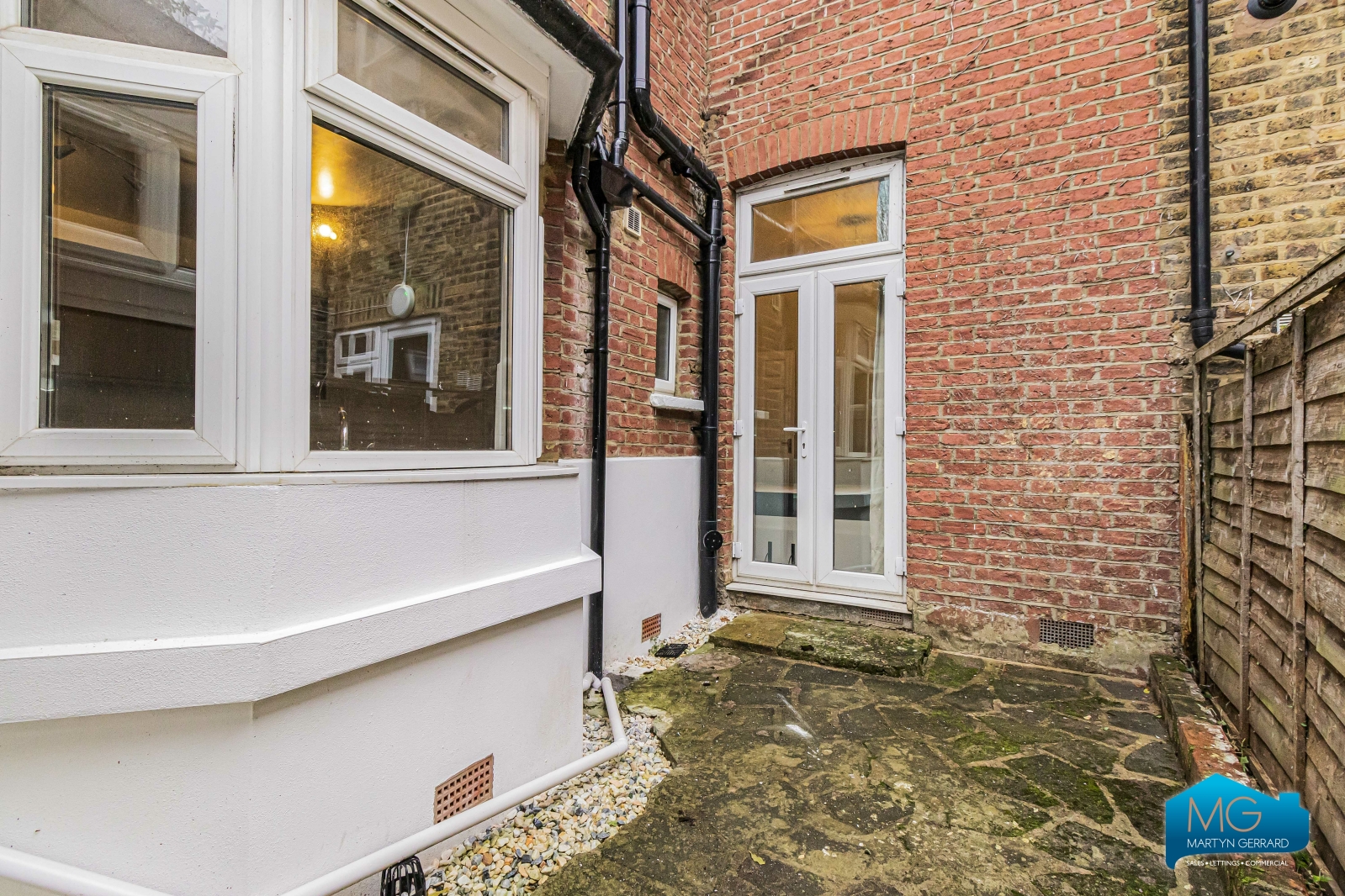 4 bedroom Terraced House to rent - Martyn Gerrard