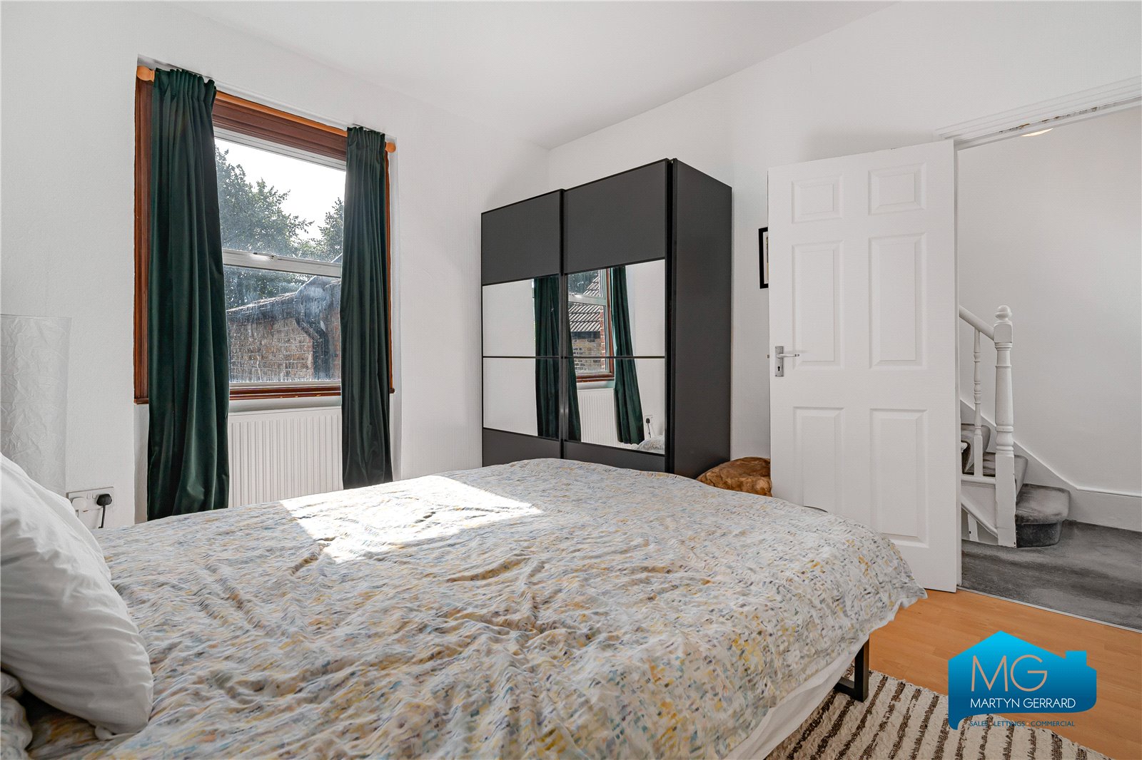 4 bedroom Terraced House to rent - Martyn Gerrard