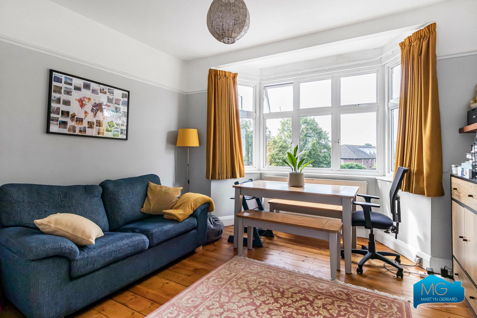 2 bedroom Apartment to rent - Martyn Gerrard