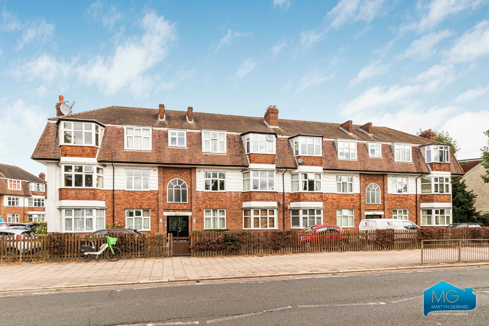 2 bedroom Apartment to rent - Martyn Gerrard