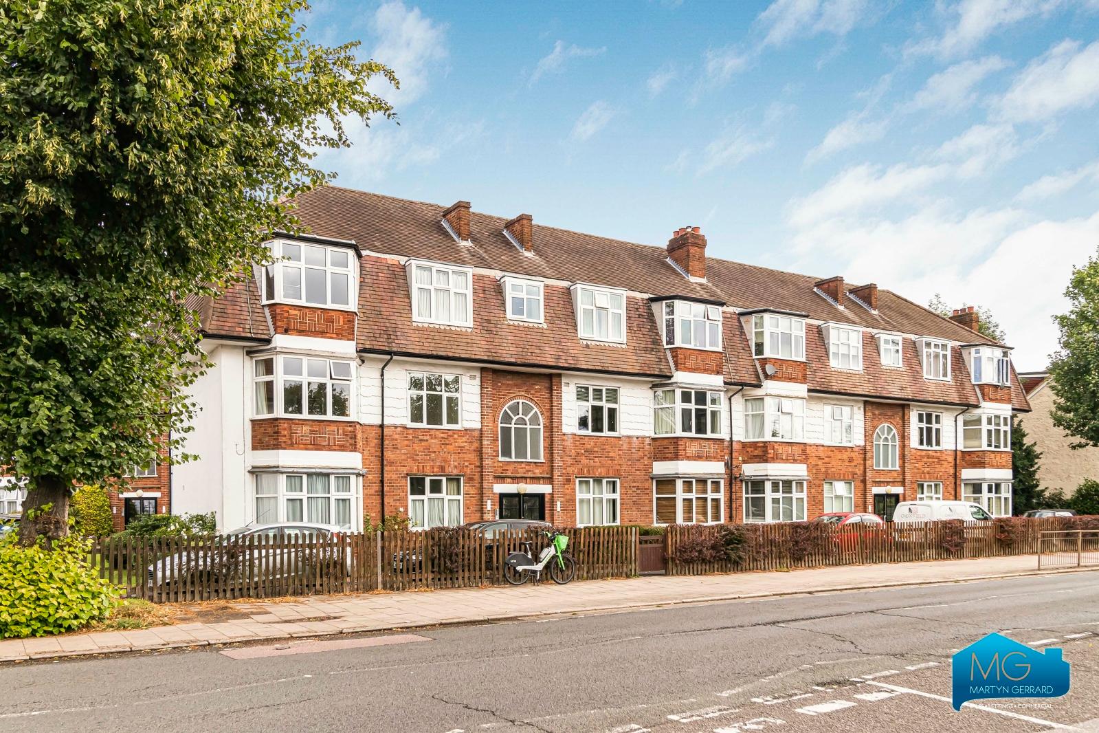2 bedroom Apartment to rent - Martyn Gerrard
