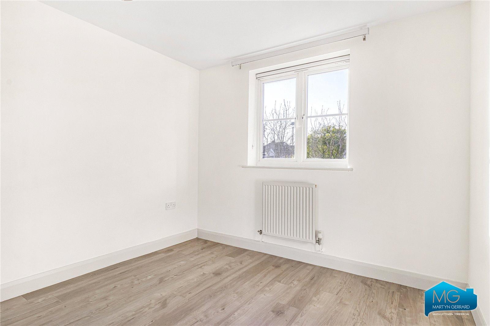 2 bedroom Ground Floor Flat to rent - Martyn Gerrard