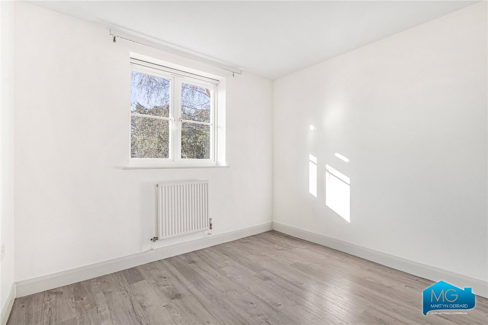 2 bedroom Ground Floor Flat to rent - Martyn Gerrard