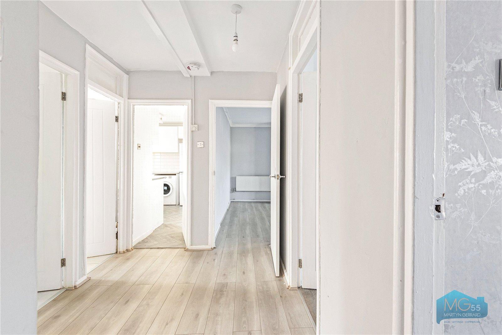 3 bedroom Apartment to rent - Martyn Gerrard